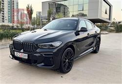 بی ئێم دەبڵیو X6